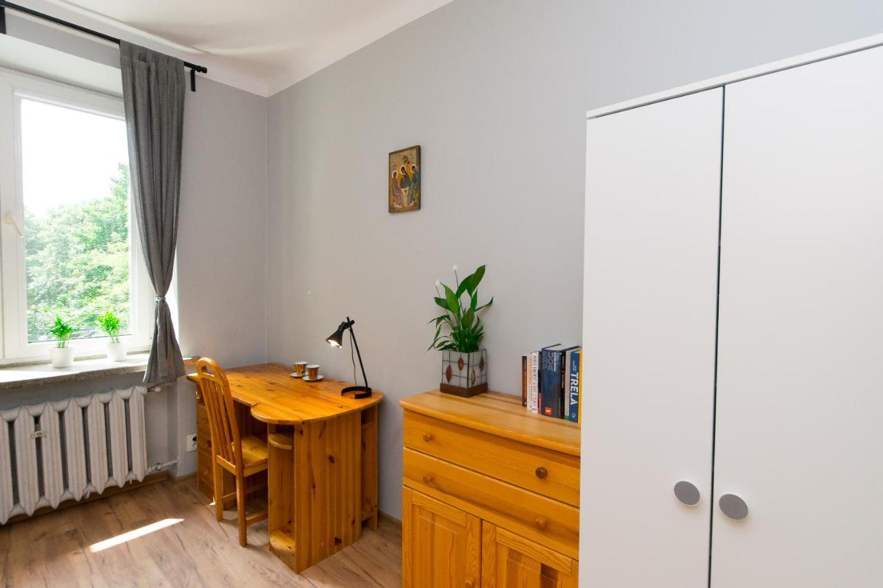 Apartment 3-bedroom Flat In Center P4you Pl *
